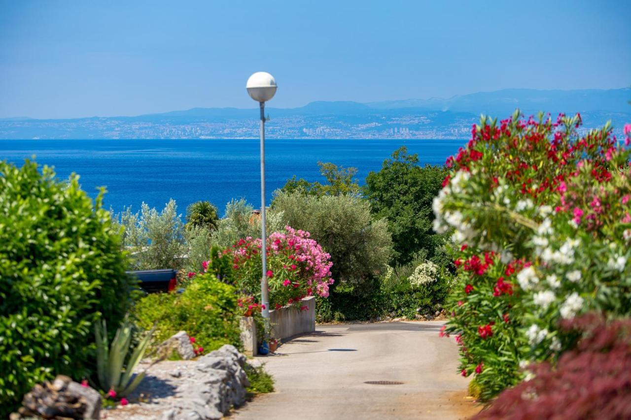 B&B Marijana Малинска Экстерьер фото